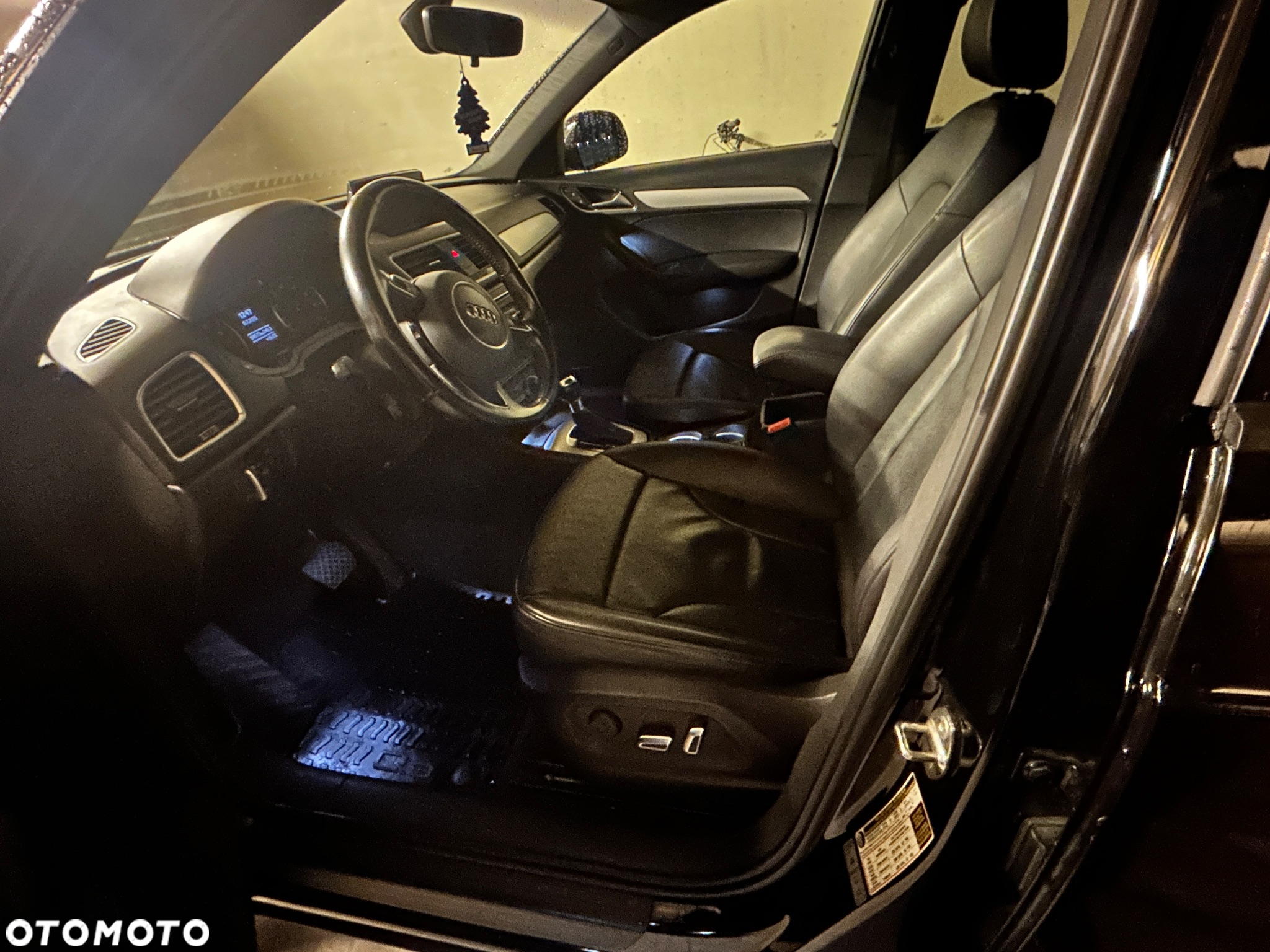 Audi Q3 - 22