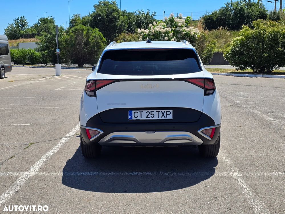 Kia Sportage 1.6 T-GDI MHEV 7DCT HP 4x2 Business Line - 3