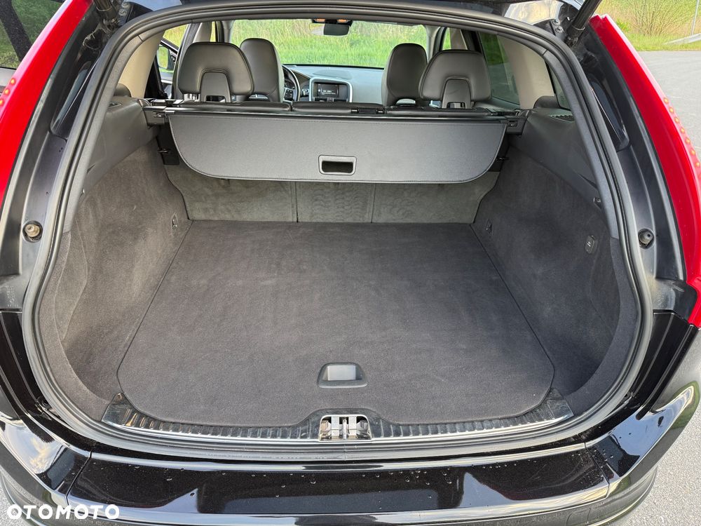 Volvo XC 60 T5 AWD Drive-E Momentum - 9