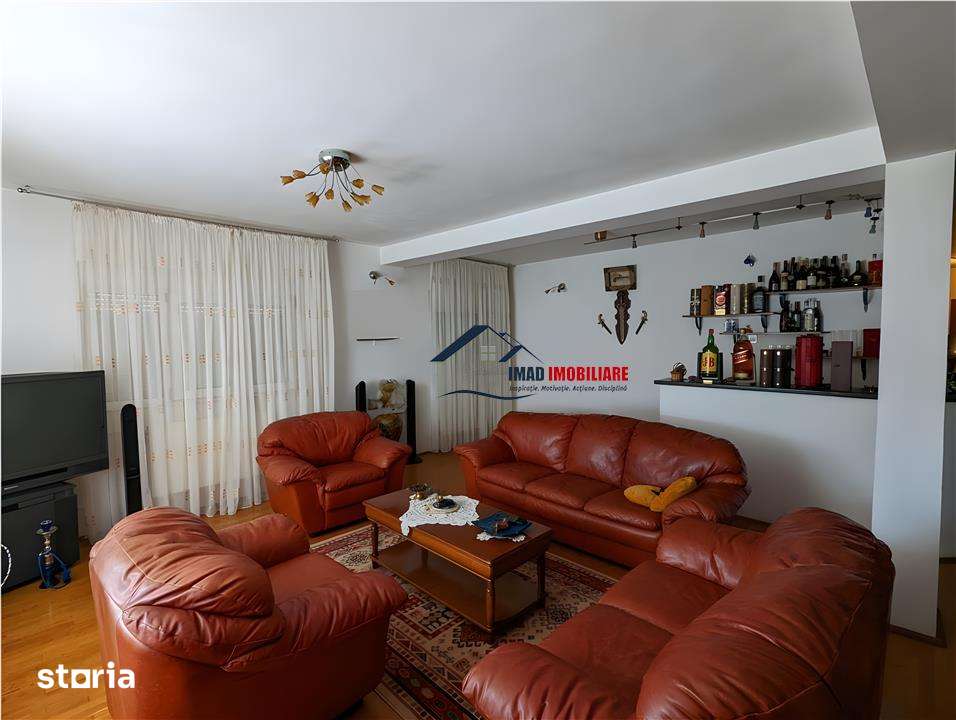 Vila Impresionanta cu peisaj de poveste & Teren 12.000 mp - Candesti, - Imagine principală: 5/13