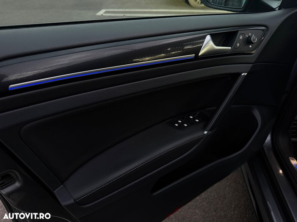 VOLKSWAGEN Golf 2018 — imagine 32