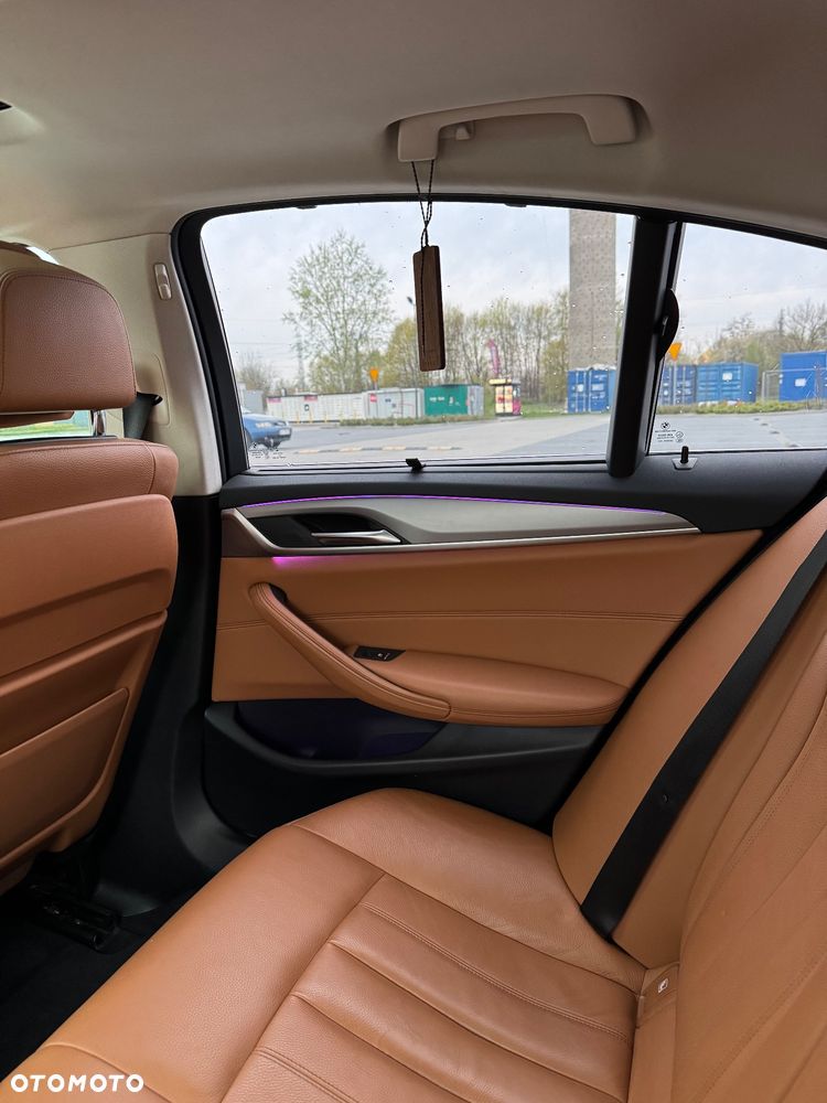 BMW Seria 5 520d - 10
