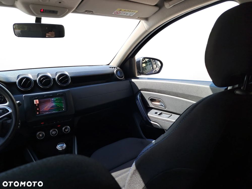 Dacia Duster 1.0 TCe SL Celebration - 12