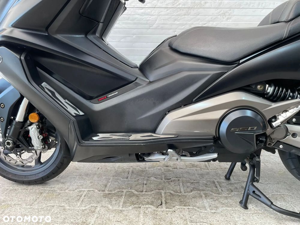 Kymco AK 550 - 22