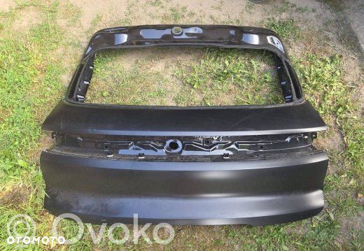 Klapa bagażnika Porsche Cayenne 9Y0 9Y0827107