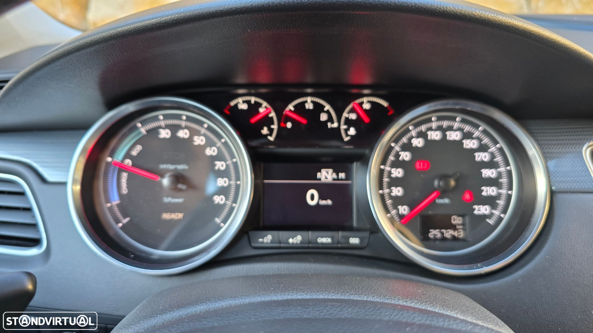 Peugeot 508 RXH 2.0 HDi Hybrid4 2-Tronic - 21