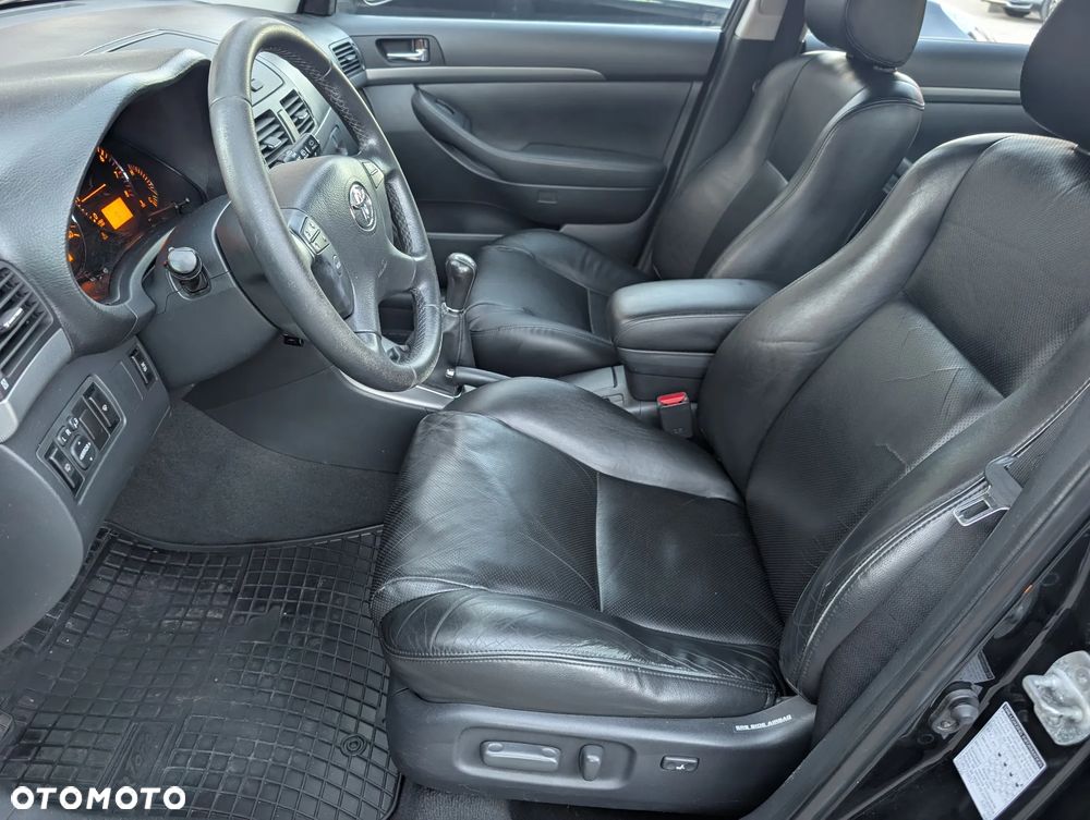 Toyota Avensis 2.0 VVT-i Prestige - 18