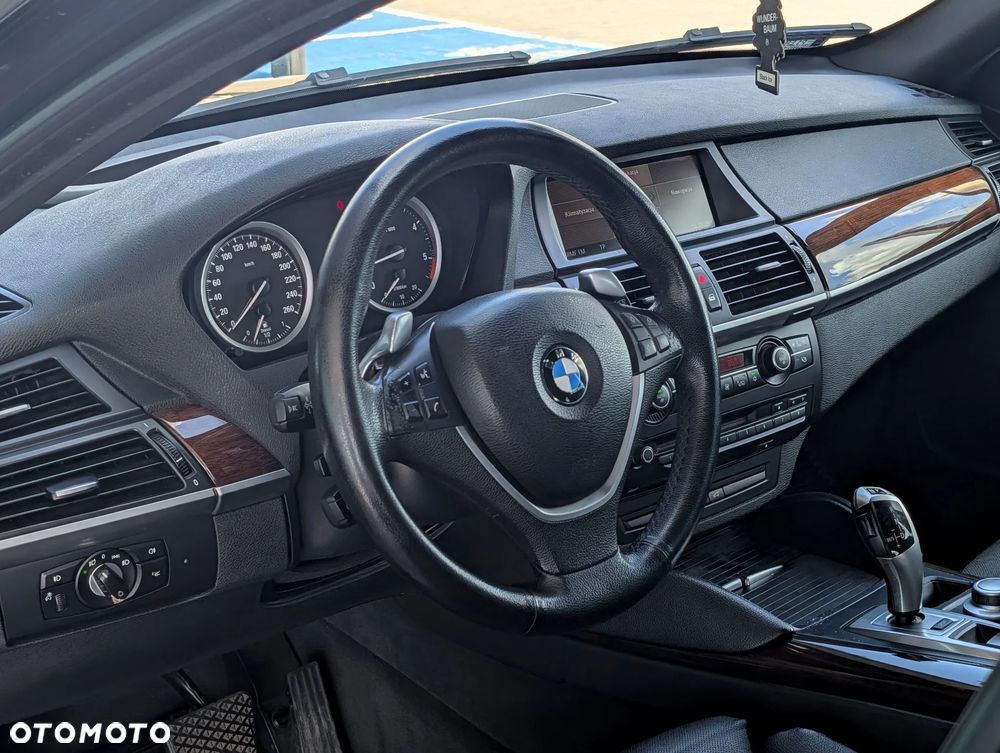 BMW X6 - 12
