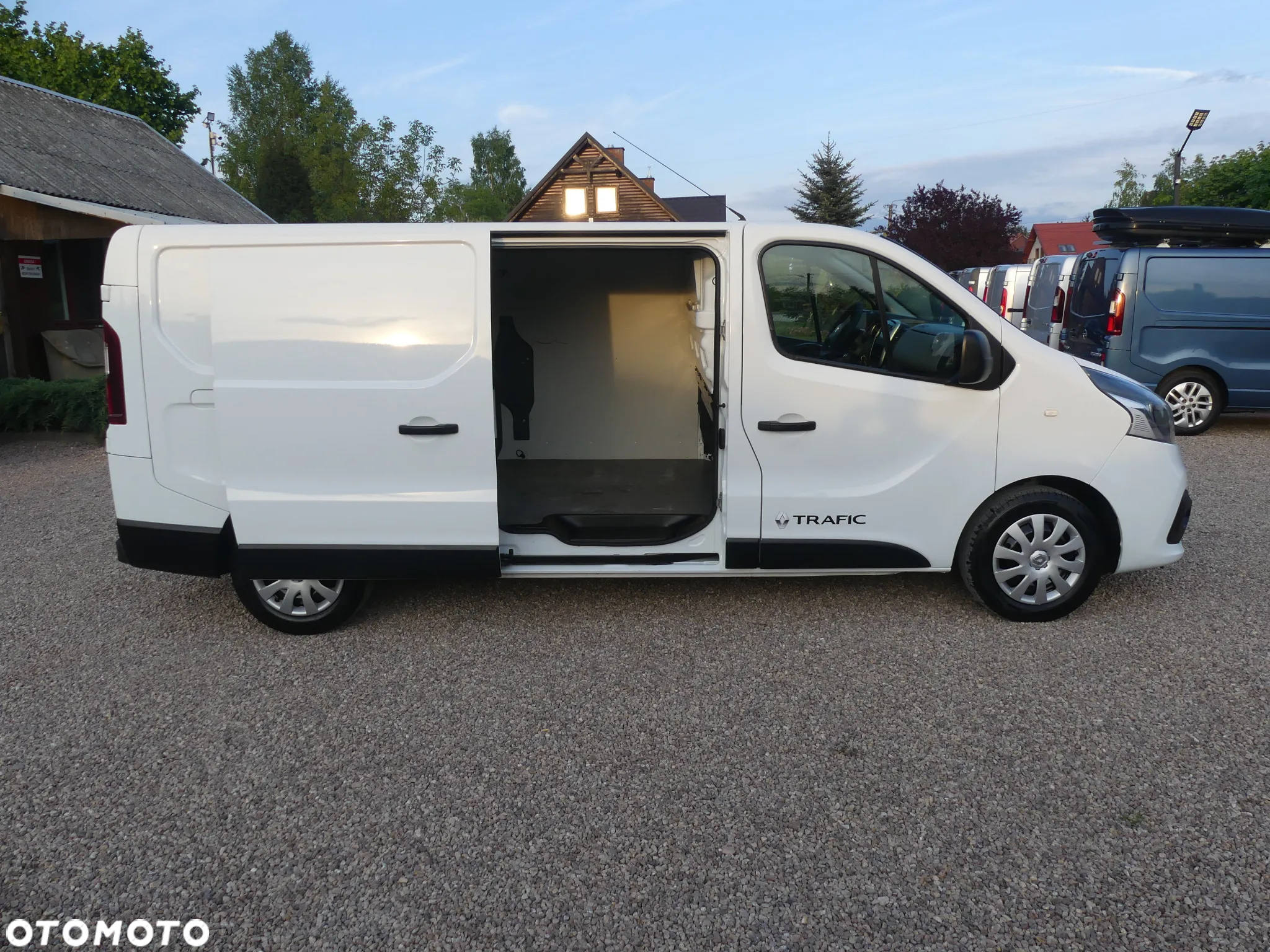 Renault TRAFIC - 25