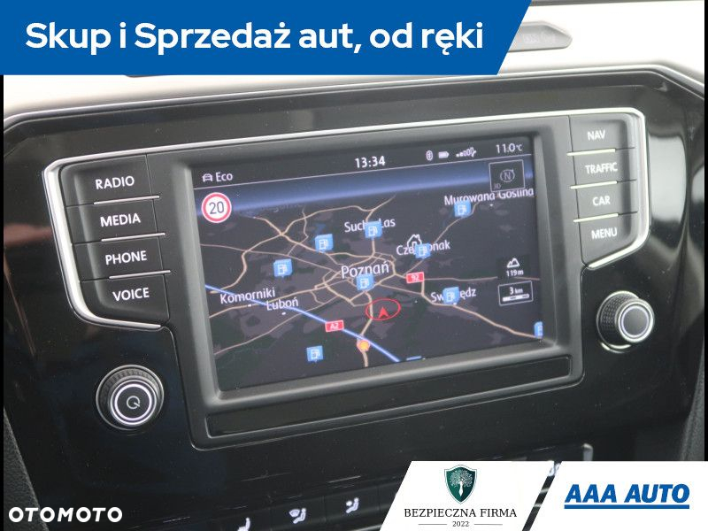 Volkswagen Passat - 14