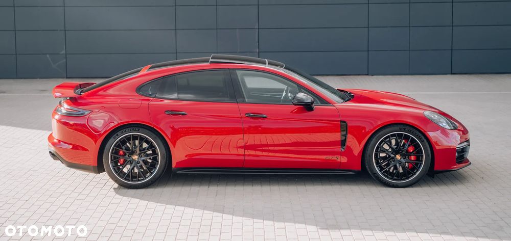 Porsche Panamera GTS GPF - 8