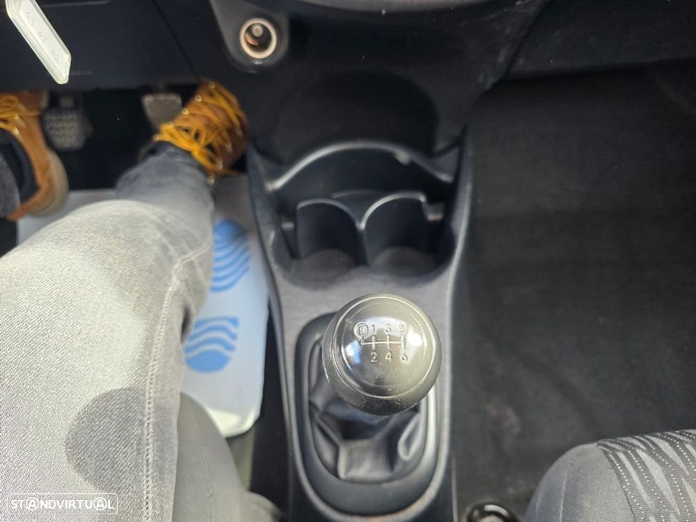 Toyota Yaris - 13