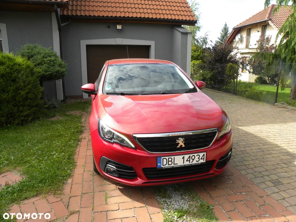 Peugeot 308 2017 photo 2