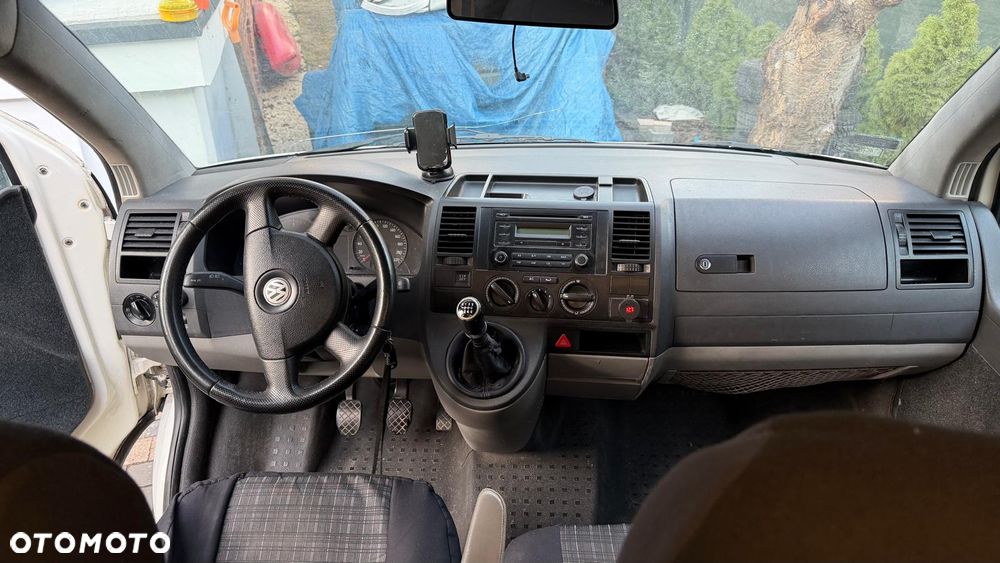Volkswagen T5 - 18