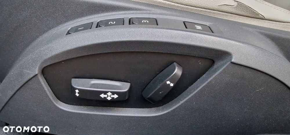 Volvo C30 T5 Summum - 14