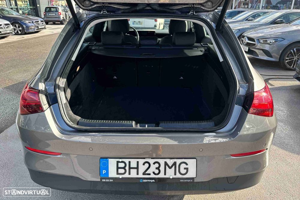 Mercedes-Benz CLA 180 d - 11