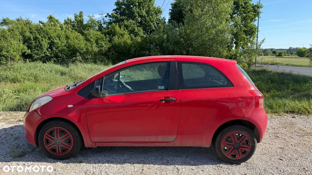 Toyota Yaris 1.3 Luna A/C - 2