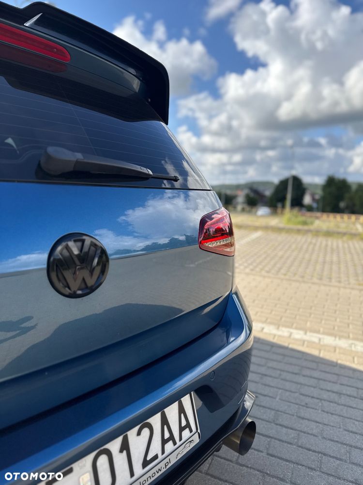 Volkswagen Golf - 11