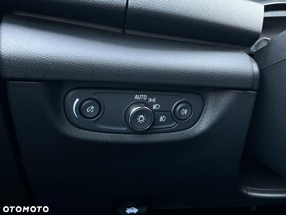 Opel Insignia - 37