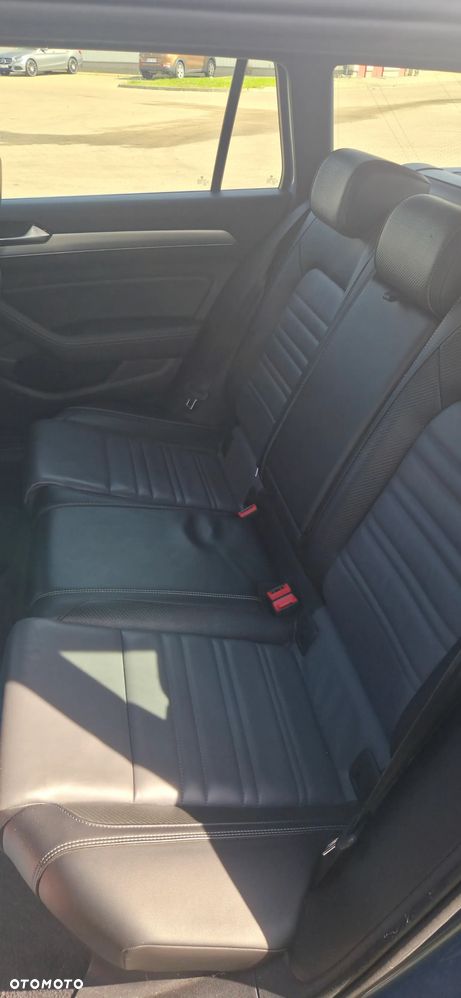 Volkswagen Passat - 18