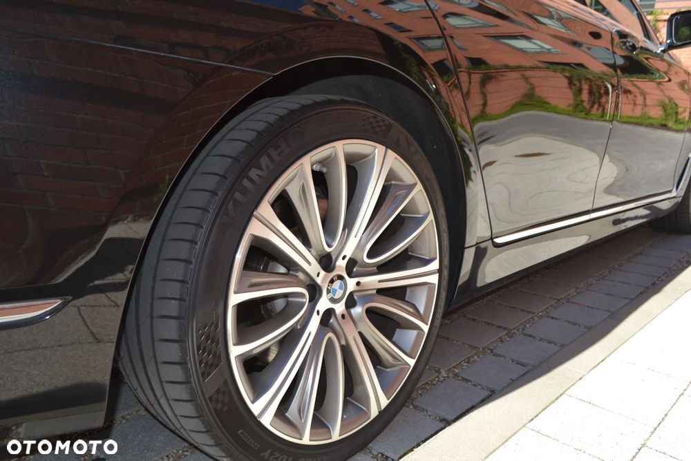 BMW Seria 7 730d xDrive - 17