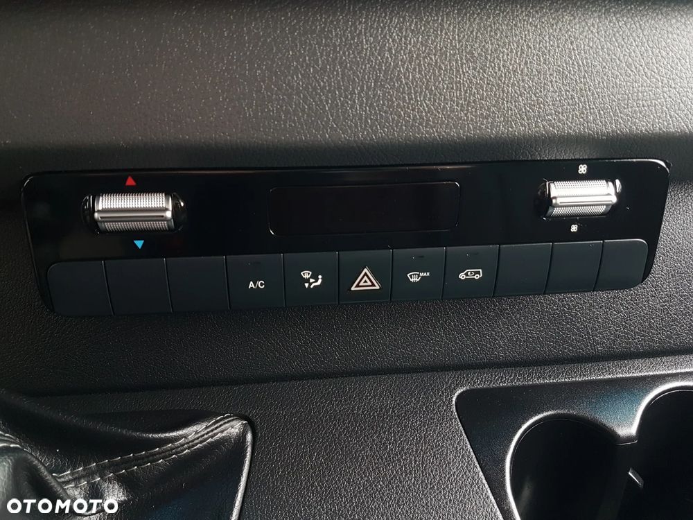 Mercedes-Benz Sprinter 8EP KONTENER 4,22x2,16x2,31 KLIMA 314CDI MANUAL 6-BIEGÓW KRAJOWY - 25
