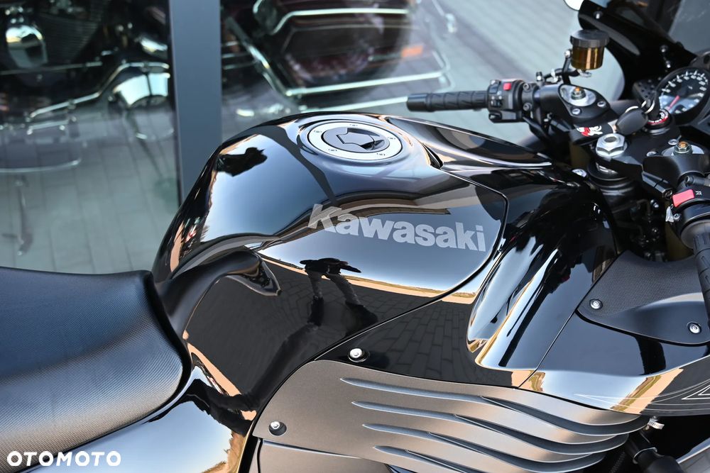 Kawasaki ZZR - 33