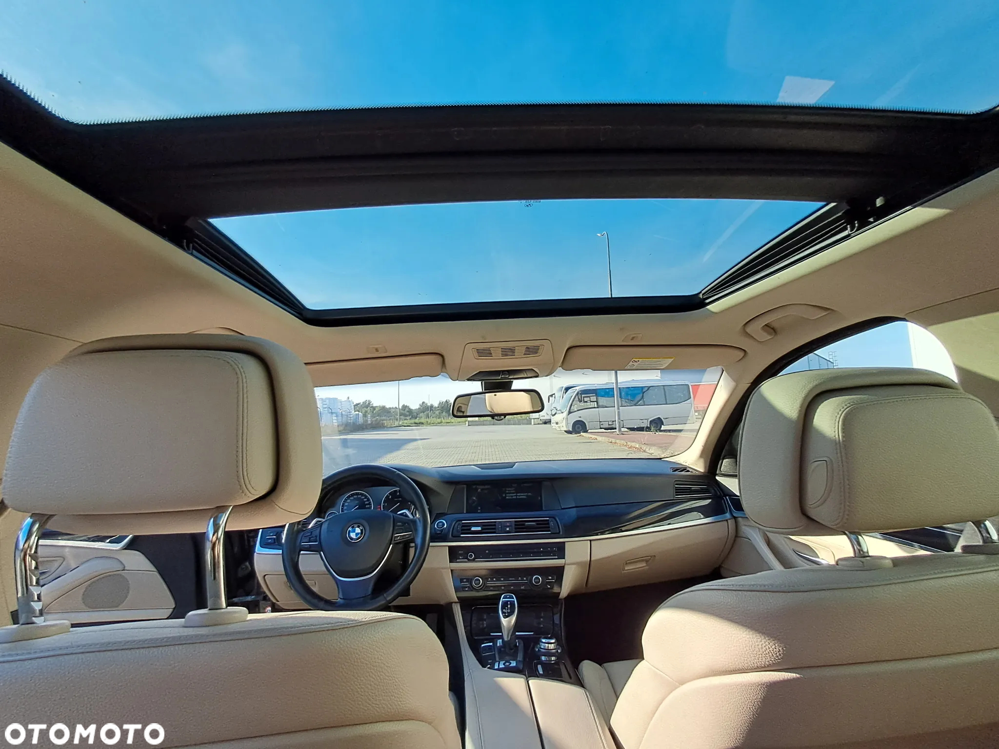 BMW Seria 5 525d xDrive - 5