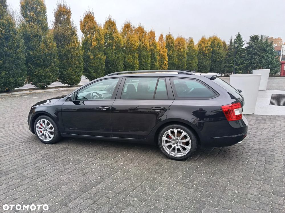 Skoda Octavia Combi 2.0 TDI RS - 13
