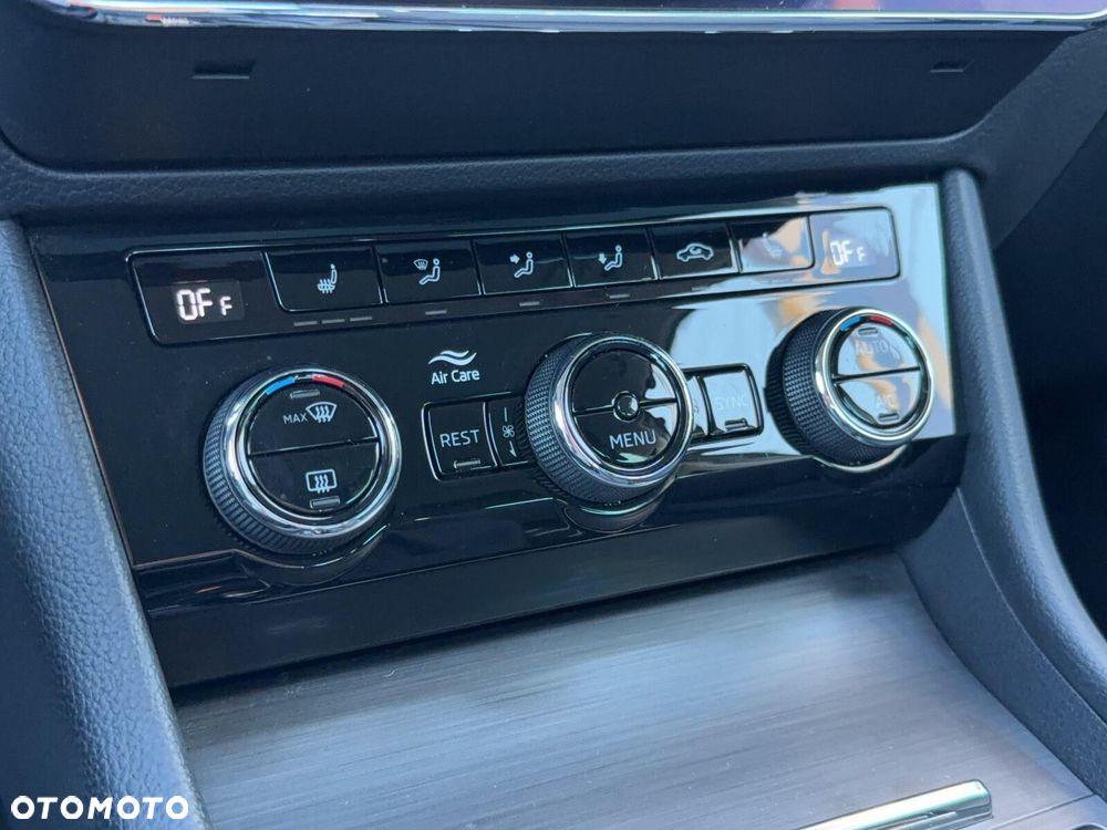 Skoda Superb 2.0 TSI Style DSG - 26