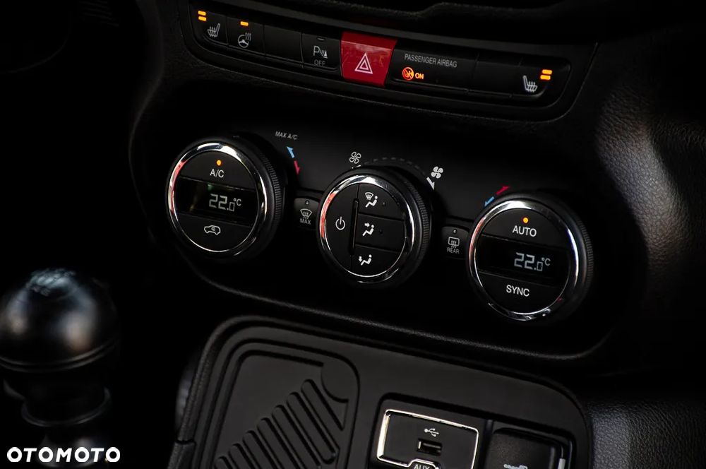 Jeep Renegade 1.4 MultiAir Limited - 22