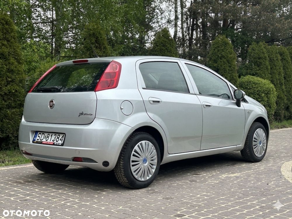 Fiat Grande Punto - 4