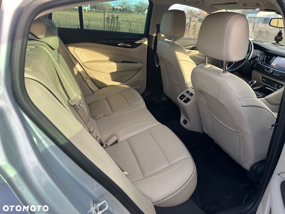 Opel Insignia 1.5 T Innovation S&S - 14