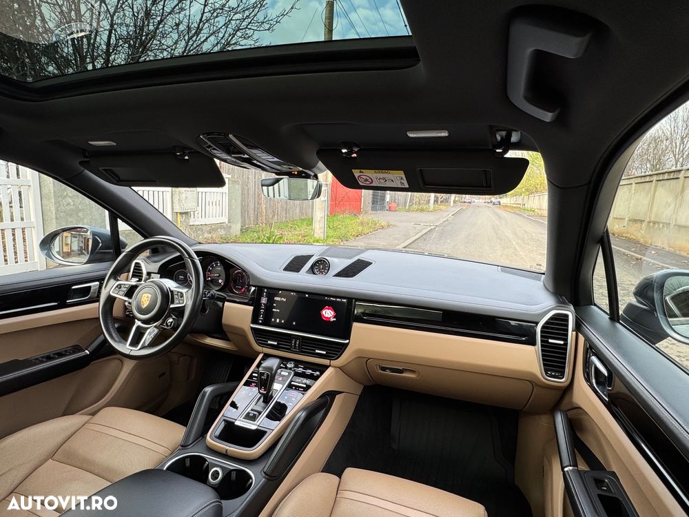 Porsche Cayenne - 6