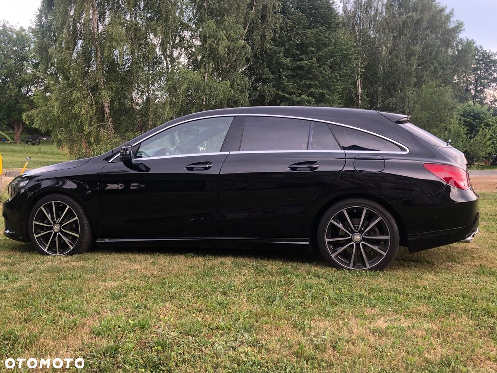 Mercedes-Benz CLA 180 7G-DCT Urban - 15