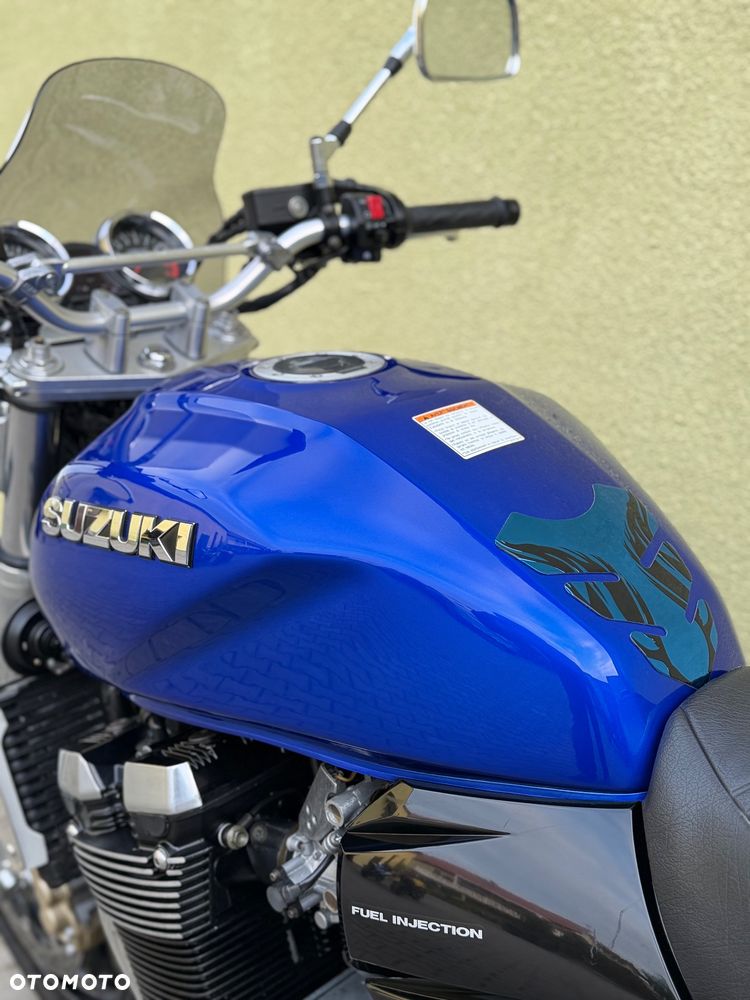 Suzuki GSX - 35