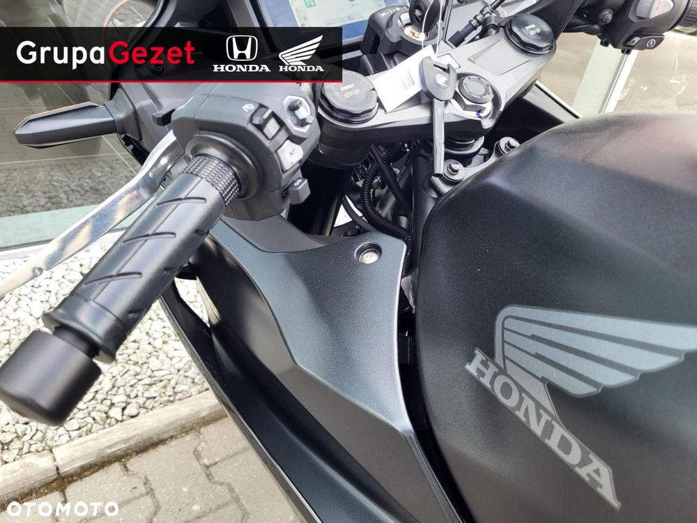 Honda CBR - 11