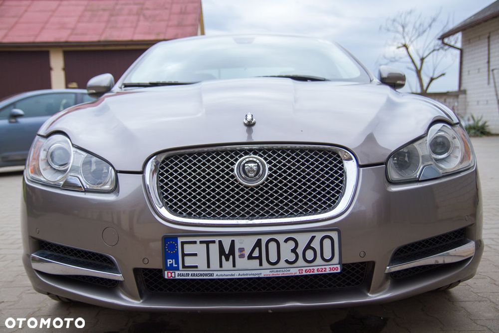 Jaguar XF - 20