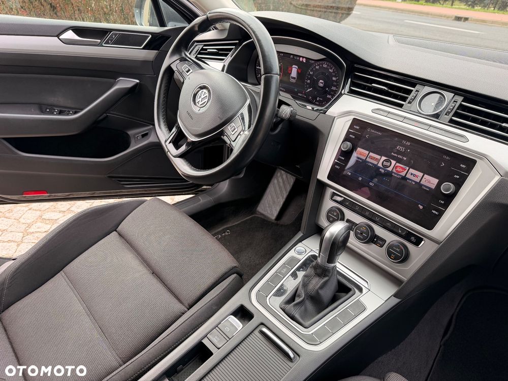 Volkswagen Passat 1.5 TSI OPF DSG Highline - 29