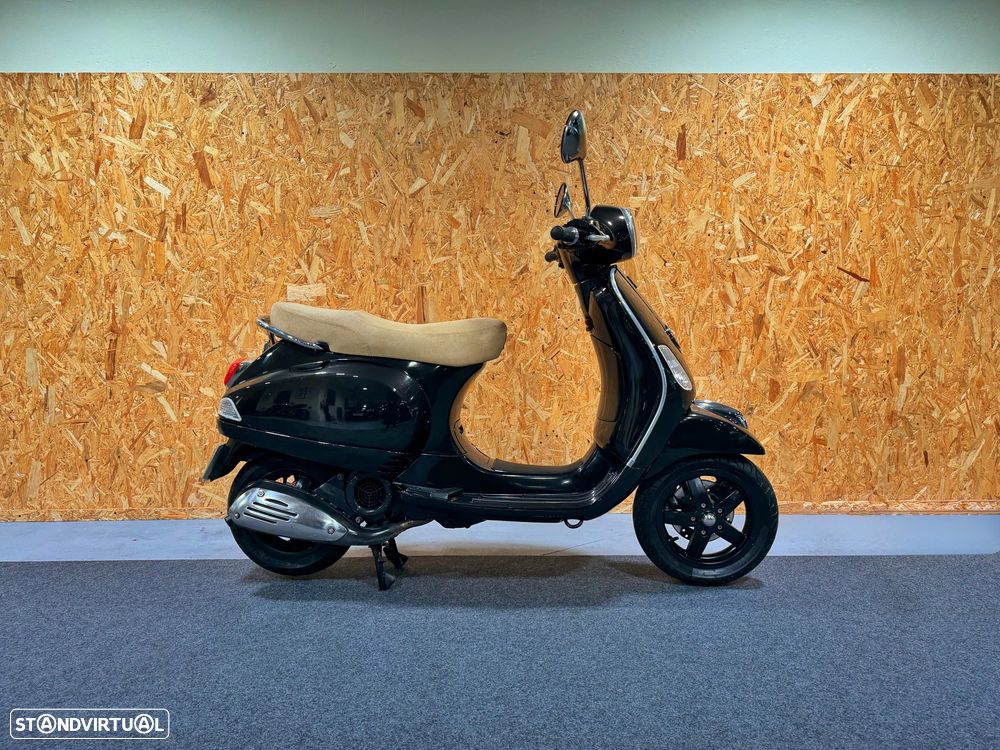 Piaggio Vespa LX - 6