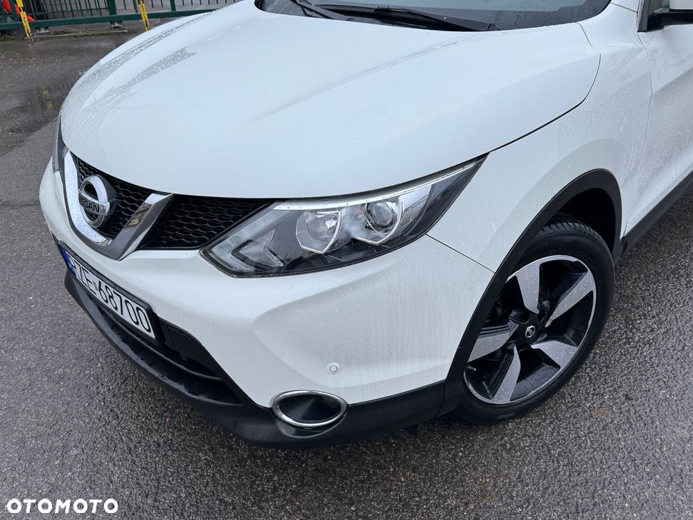Nissan Qashqai - 2