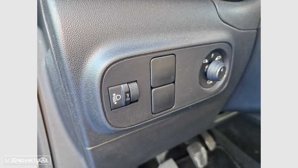 Citroën C3 1.2 PureTech Plus - 10