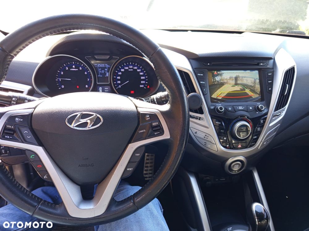 Hyundai Veloster 1.6 DCT Premium - 5