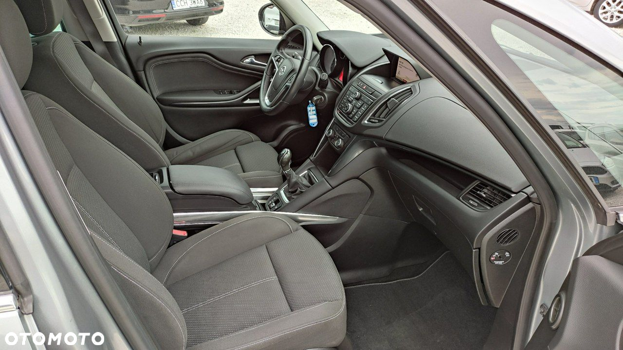 Opel Zafira - 25