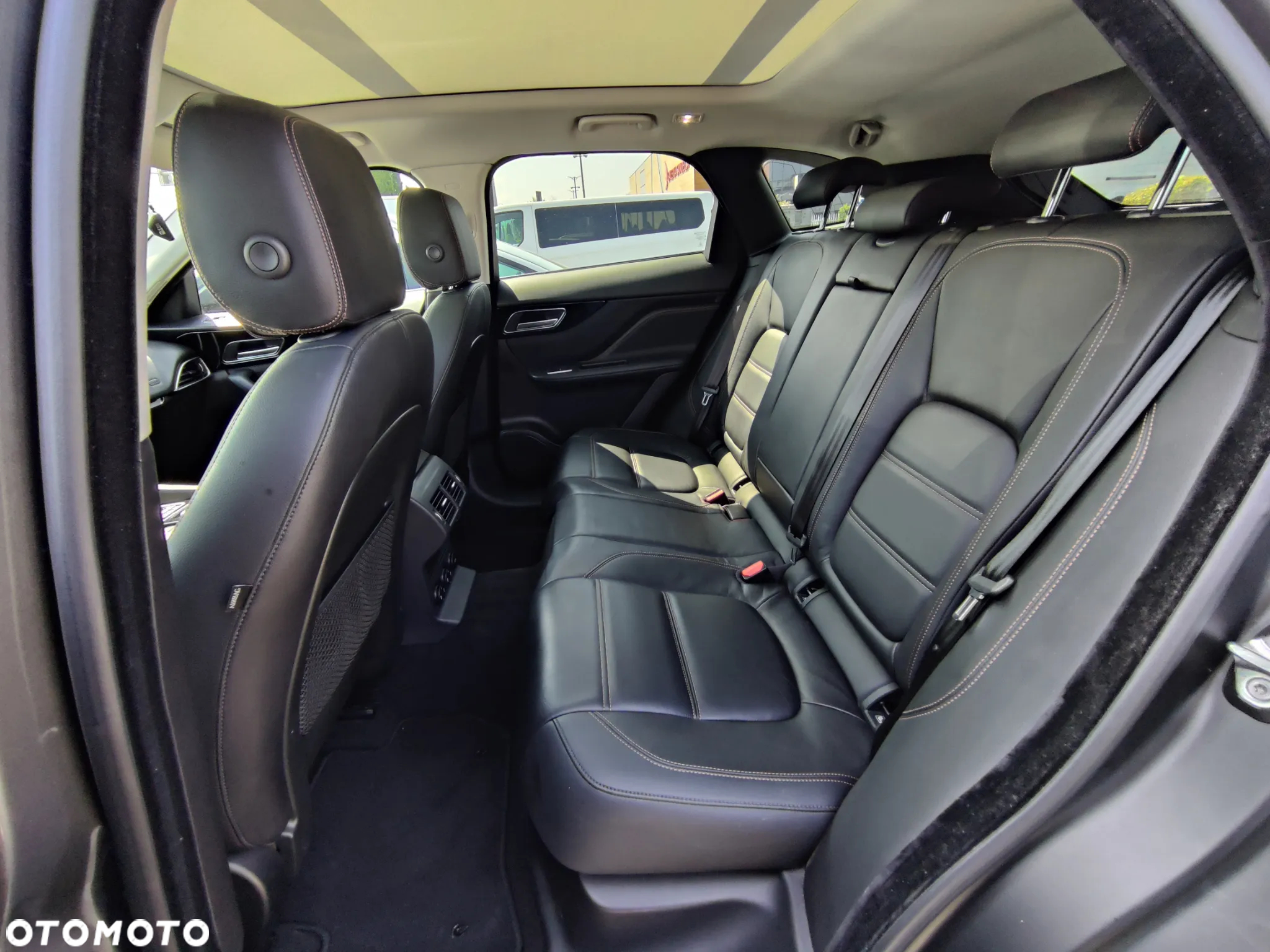 Jaguar F-Pace 2.0 i4D AWD Prestige - 22