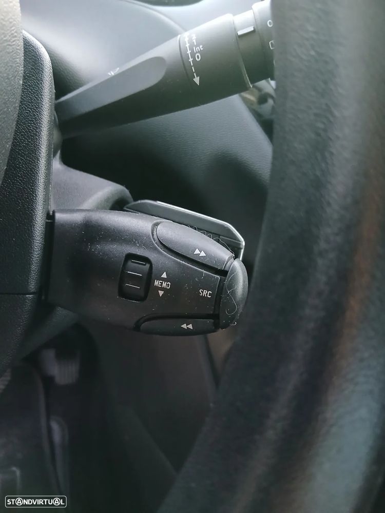 Peugeot 208 1.2 VTi Allure - 15