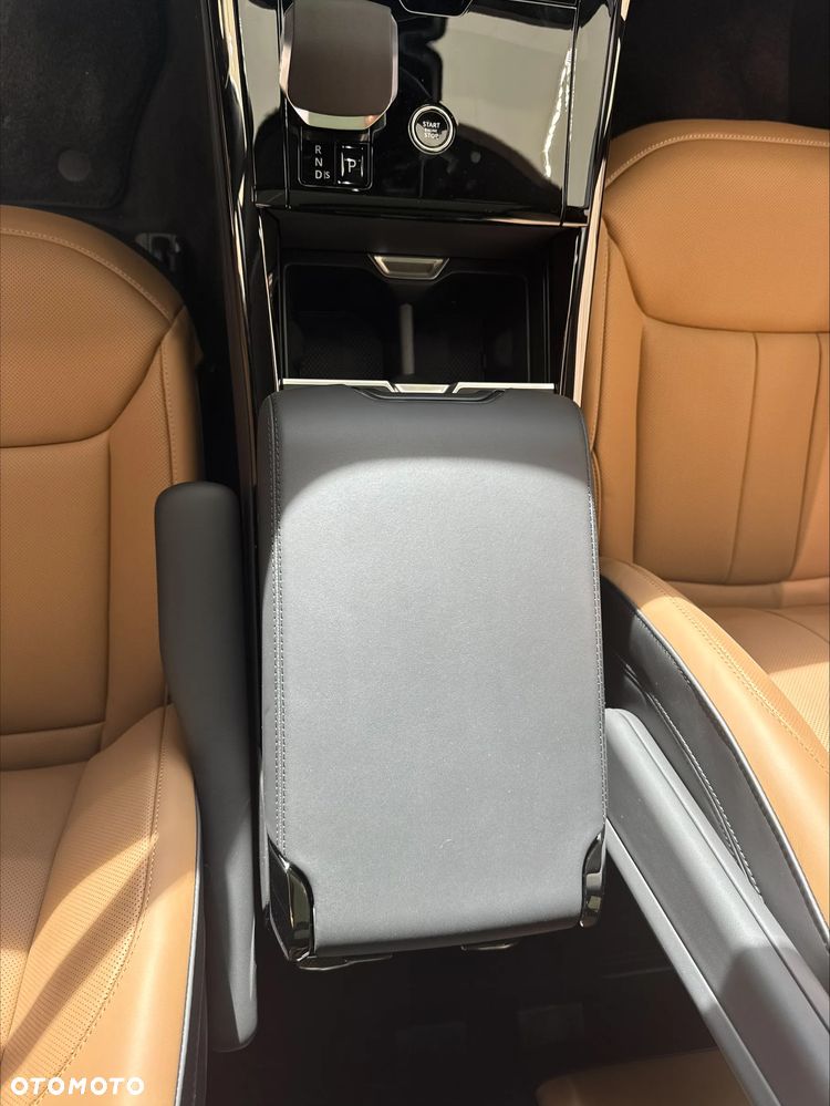 Land Rover Range Rover Sport D350 Autobiography - 16