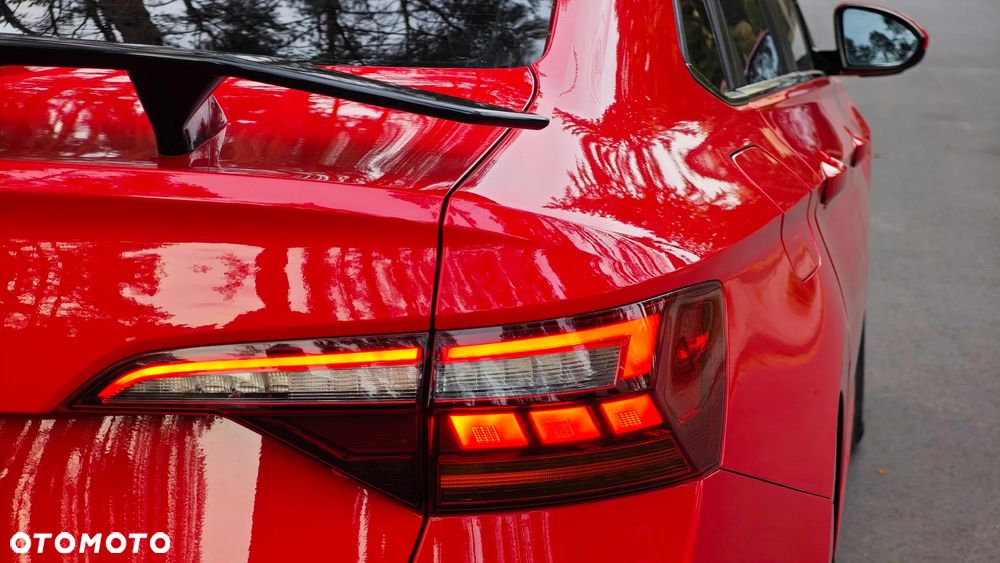 Volkswagen Jetta - 12