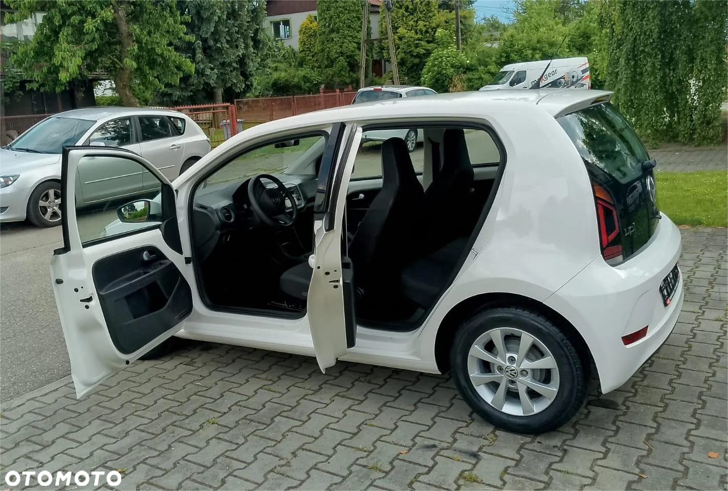 Volkswagen up! white - 4