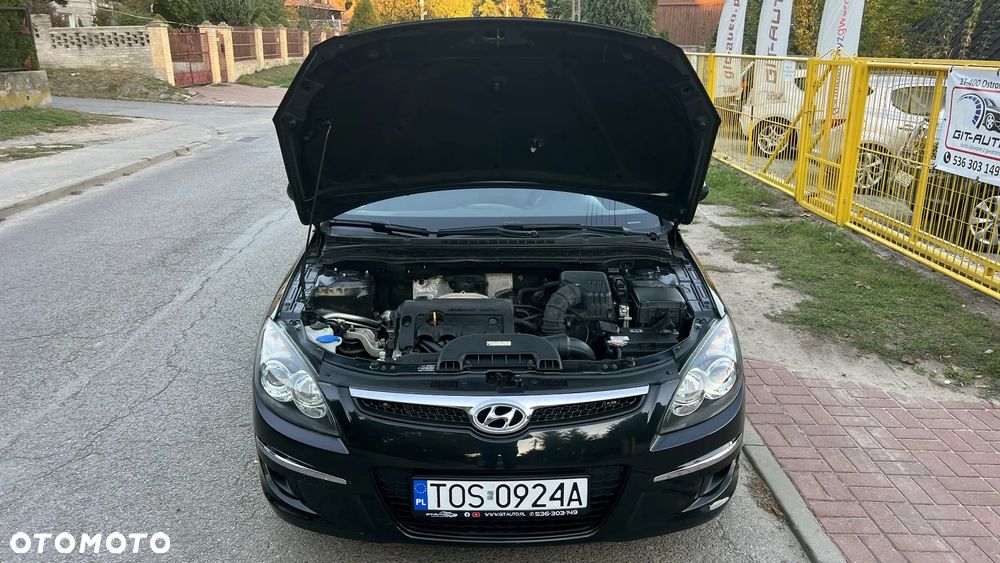 Hyundai i30 i30cw 1.4 blue Comfort - 32